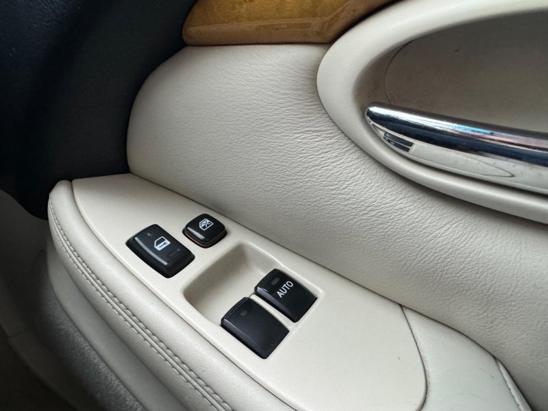 LEXUS SC 430