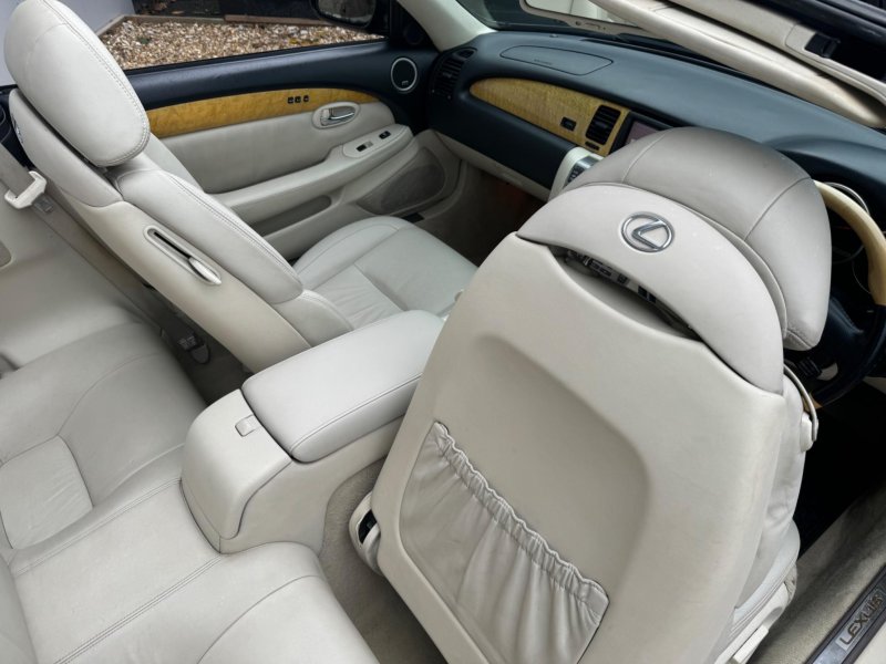 LEXUS SC 430