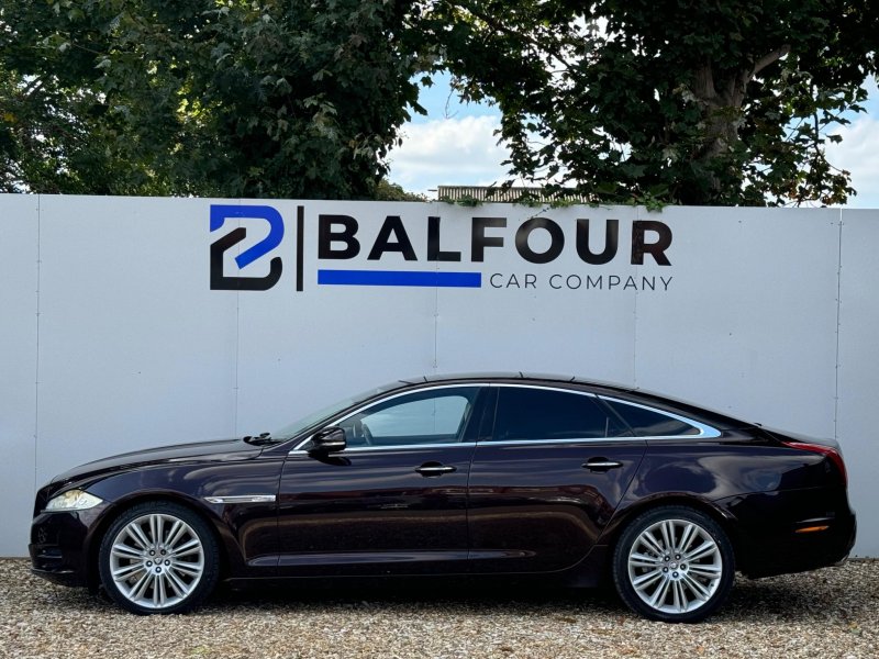 JAGUAR XJ
