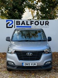 HYUNDAI I800