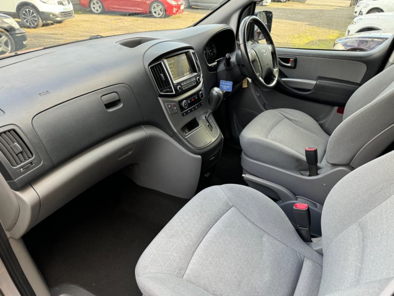 HYUNDAI I800