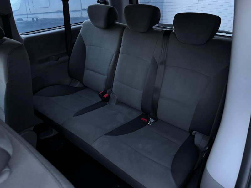 HYUNDAI I800