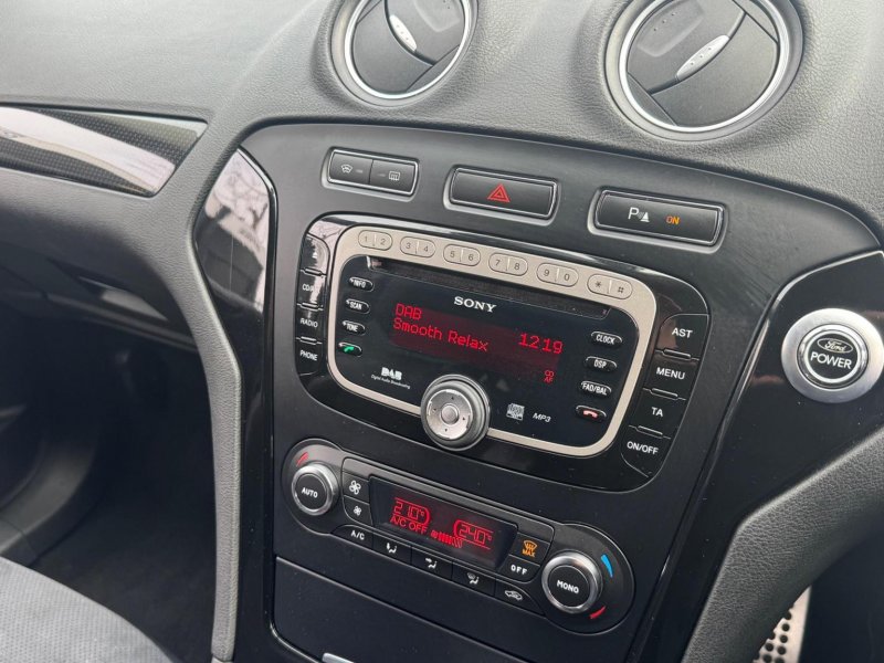 FORD MONDEO